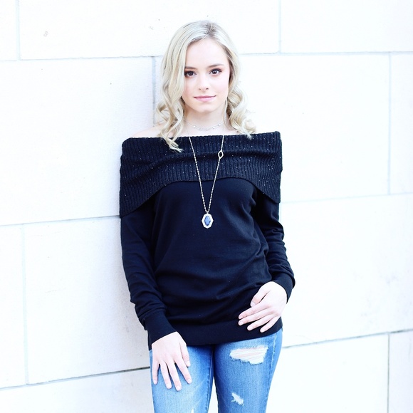 5⭐️ RATED 😍Michael Kors Off Shoulder Sequin Cowl - Picture 2 of 2